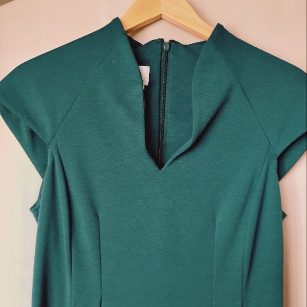 Donna Morgan BodyCon Knee Length Cap Sleeve Green Dress Sz 12 - Picture 2 of 7
